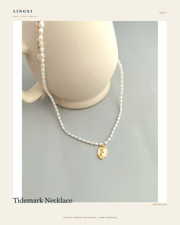Tidemark Necklace in 925 Sterling Silver, rice-shaped pearls, official full product view.